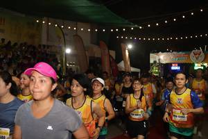 BIB: 00263, 15994, 580
                            <button type="button" onclick="openModal(9884602)" class="btn btn-primary btn-sm float-right btn-popup" data-toggle="modal" data-target=".modal-high-quality">
                        <i class="fas fa-shopping-cart"></i> Add to Cart
                    </button>
                                            <button type="button" onclick="isThisMe(9884602, true)" class="btn btn-success btn-sm float-right btn-popup btn-isme hidden" data-toggle="tooltip" data-placement="bottom" title="นี่คือรูปของคุณใช่ไหม คลิกที่นี่เพื่อเอาเข้าอัลบั้ม">
                        <i class="fas fa-plus"></i> Add to album
                    </button>
                    <button type="button" onclick="isThisMe(9884602, false)" class="btn btn-warning btn-sm float-right btn-popup btn-isnotme hidden">
                        <i class="fas fa-ban"></i> Remove from album
                    </button>